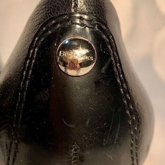 BCBGIRLS BLACK POINTED TOE WITH SILVER BUCKLE - Picture 6 of 8